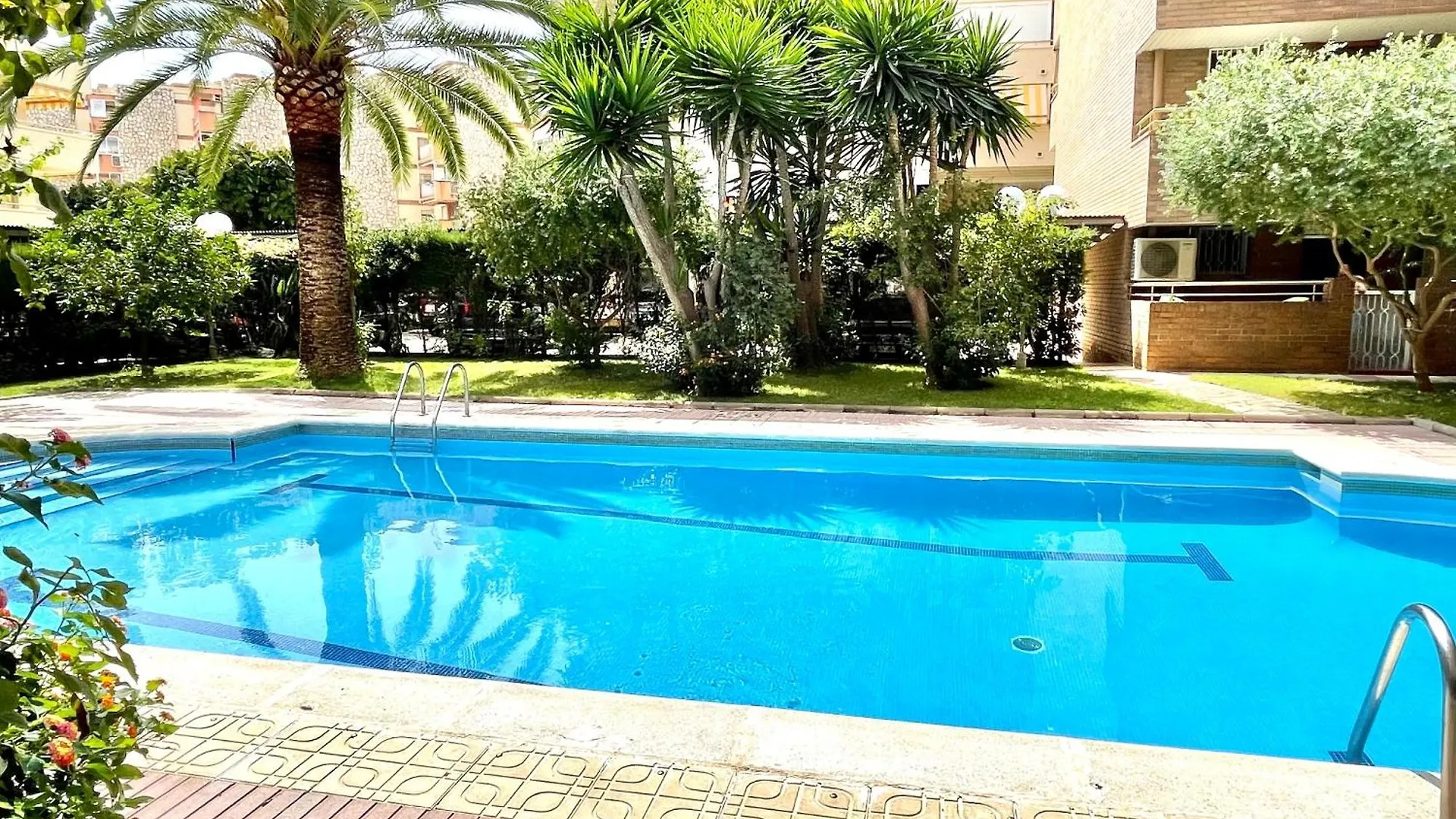 Apartbeach Nargam Vista Playa 拉皮内达 公寓
