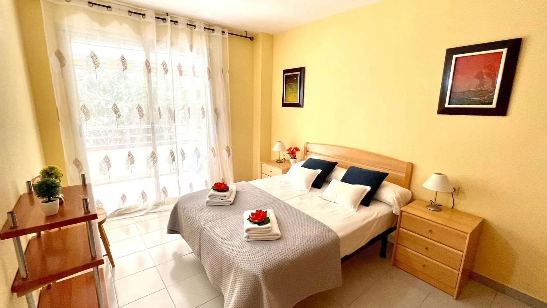 Apartbeach Nargam Vista Playa La Pineda 0*,  Spain